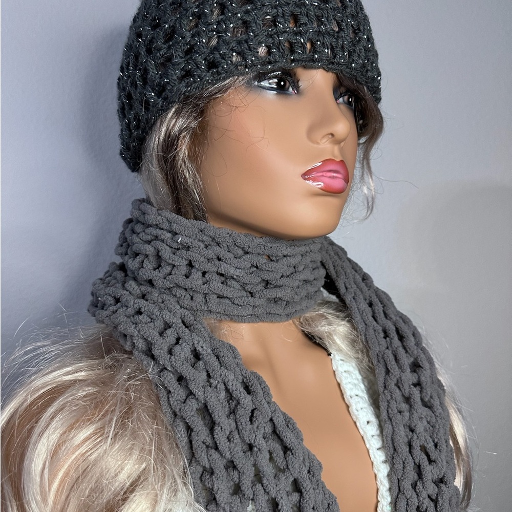 Cozy Gray Knit Hat with Chunky Texture